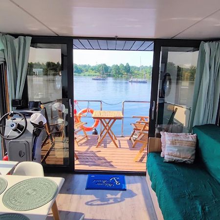 브로츠와프 Houseboat Water Boy Apartament Plywajacy Dom Na Wodzie Lodz 아파트 외부 사진