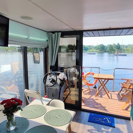 브로츠와프 Houseboat Water Boy Apartament Plywajacy Dom Na Wodzie Lodz 아파트 외부 사진