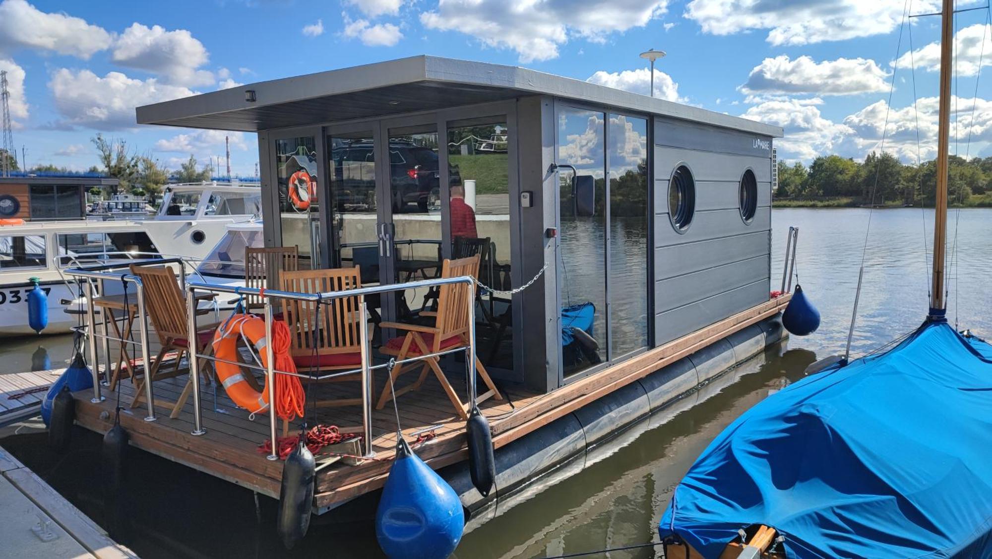 브로츠와프 Houseboat Water Boy Apartament Plywajacy Dom Na Wodzie Lodz 아파트 외부 사진