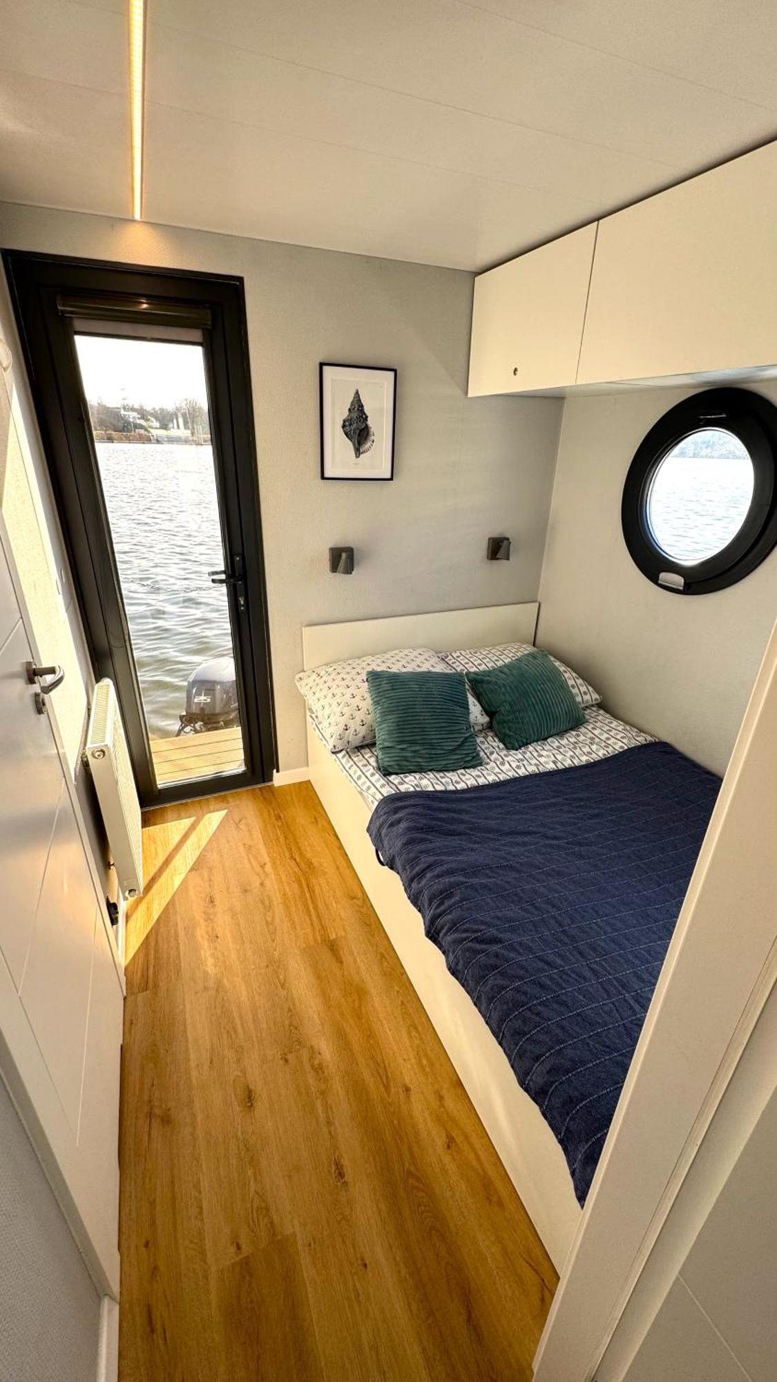 브로츠와프 Houseboat Water Boy Apartament Plywajacy Dom Na Wodzie Lodz 아파트 외부 사진
